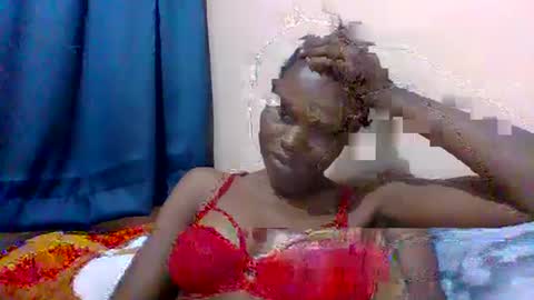 Snapshot of sweet_adora chatting on 02/19/25, 07:38 sweet_adora online show from 02/19/25, 07:38