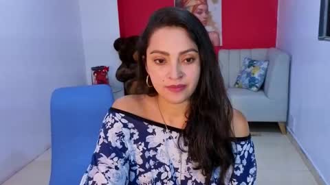 sweet_ahinara online show from 10/18/25, 08:09
