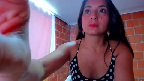 sweet and hot alaia online show from 09/21/25, 03:46