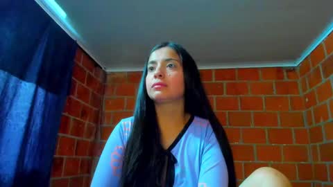 sweet and hot alaia online show from 11/20/25, 11:54