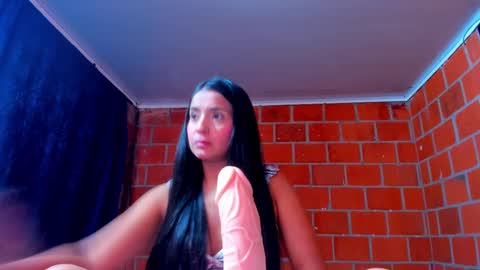 sweet and hot alaia online show from 11/24/25, 06:02