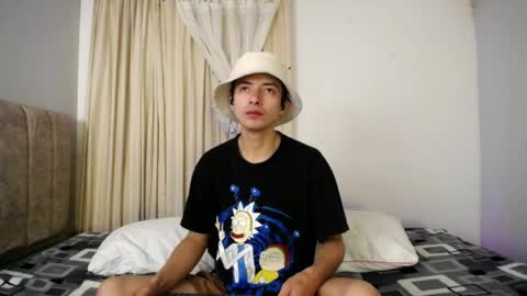 Snapshot of sweet_angels0 chatting on 04/01/26, 09:45 Andy online show from 04/01/26, 09:45