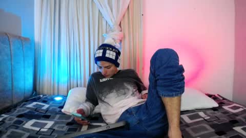 Snapshot of sweet_angels0 chatting on 04/06/26, 01:03 Andy online show from 04/06/26, 01:03