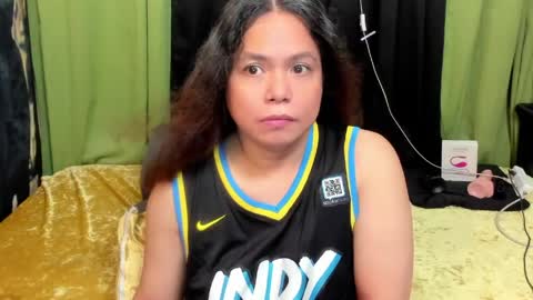 izza  izzasweet online show from 05/15/26, 11:23