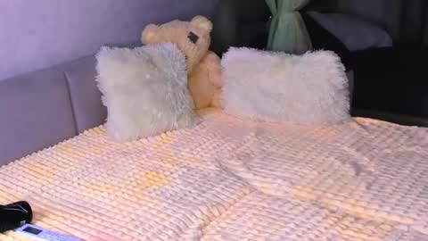 Alice online show from 10/27/25, 03:38