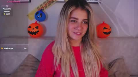 Bella Valery online show from 10/29/25, 10:11