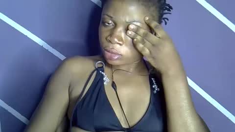 baby girl online show from 12/17/25, 06:25