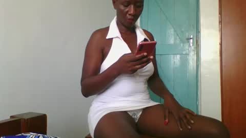 Snapshot of sweet_blackberry93 chatting on 02/03/25, 06:56 bella online show from 02/03/25, 06:56