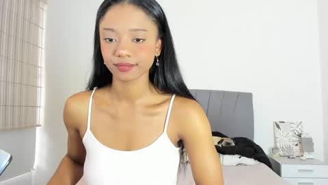 Snapshot of sweet_brunette88 chatting on 07/22/26, 08:11 sweet_brunette88 online show from 07/22/26, 08:11