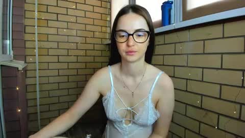 Snapshot of sweet_bun__ chatting on 05/27/26, 09:50 Christina online show from 05/27/26, 09:50
