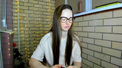 Snapshot of sweet_bun__ chatting on 06/03/26, 08:36 Christina online show from 06/03/26, 08:36