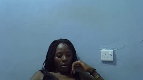 sweet_candie01 online show from 03/17/26, 06:06