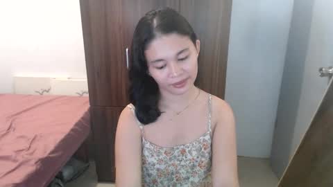 sweet_cassyxx online show from 12/21/25, 11:06