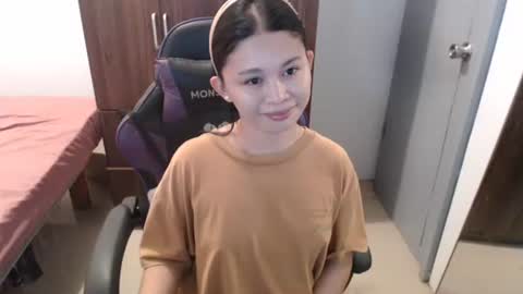 sweet_cassyxx online show from 02/15/26, 12:25