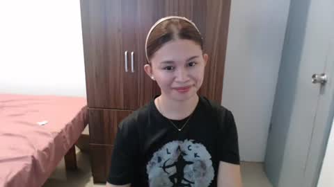 sweet_cassyxx online show from 02/27/26, 09:31