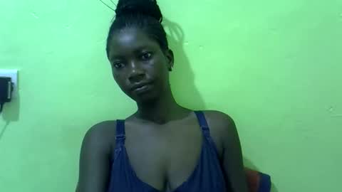 sweet_cherie1 online show from 02/16/26, 01:24