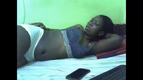 sweet_cherie1 online show from 04/16/26, 08:15