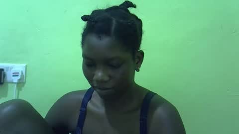 sweet_cherie1 online show from 04/29/26, 06:58