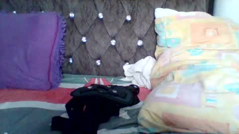 sweet_cherry007 online show from 10/01/25, 04:46