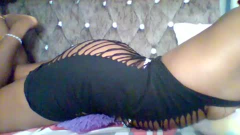 sweet_cherry007 online show from 10/03/25, 07:22