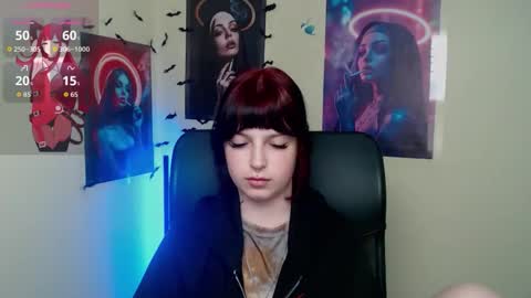 Snapshot of sweet_cherryg chatting on 05/18/26, 04:13 Ivy online show from 05/18/26, 04:13