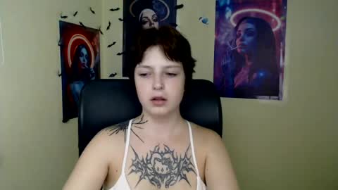 Snapshot of sweet_cherryg chatting on 07/10/26, 11:02 Ivy online show from 07/10/26, 11:02