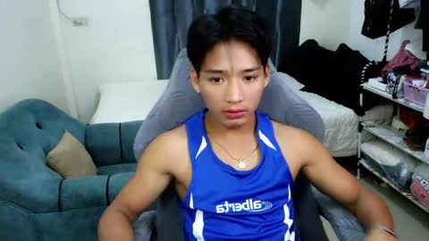 Snapshot of sweet_clarence69 chatting on 06/26/26, 11:36 CLARENCE online show from 06/26/26, 11:36