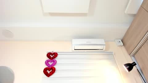 Snapshot of sweet_couples1 chatting on 12/03/24, 12:24 sweet_couples1 online show from 12/03/24, 12:24