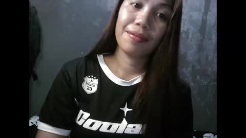 Snapshot of sweet_dianne08 chatting on 05/31/26, 07:15 dianne online show from 05/31/26, 07:15