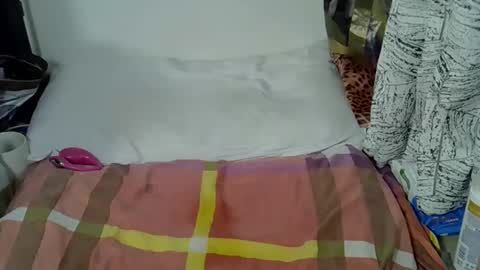 sweet_diva19 online show from 05/13/26, 06:22