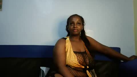 sweet_dollo online show from 09/29/25, 06:57