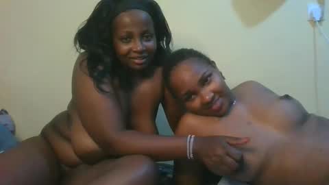 sweet_dollo online show from 10/01/25, 08:26