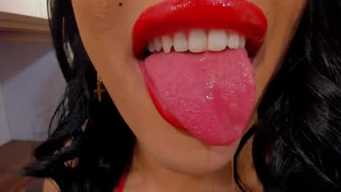 sweet_eliizabeth online show from 04/01/26, 12:39