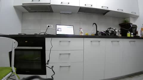           online show from 02/20/25, 08:58