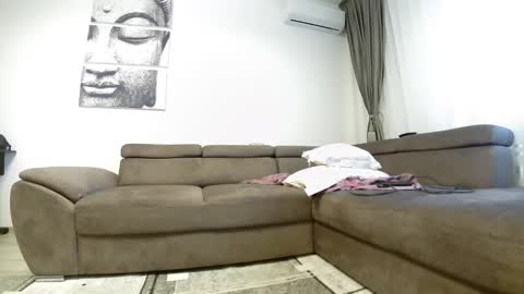           online show from 03/06/25, 11:47