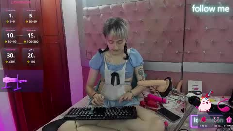  emmili  online show from 11/18/25, 12:31