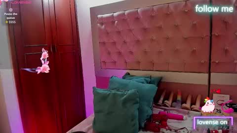  emmili  online show from 02/09/26, 11:58