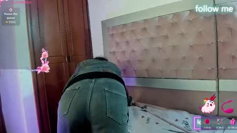  emmili  online show from 02/20/26, 12:05