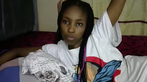 Snapshot of sweet_freaky chatting on 05/18/26, 01:56 sweet_freaky online show from 05/18/26, 01:56