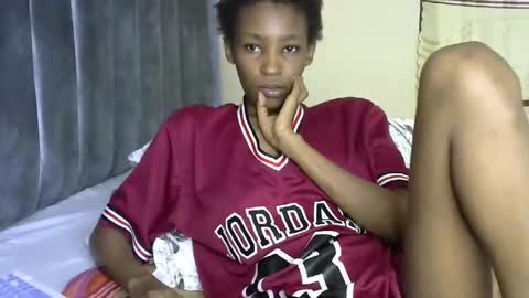 Snapshot of sweet_freaky chatting on 05/26/26, 09:33 sweet_freaky online show from 05/26/26, 09:33