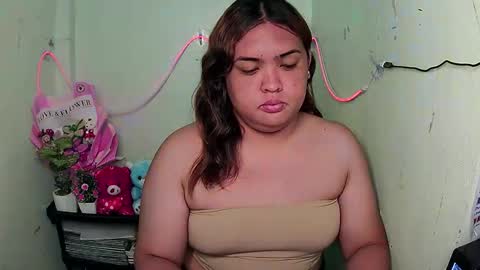 sweet_frex123 online show from 09/18/25, 11:34