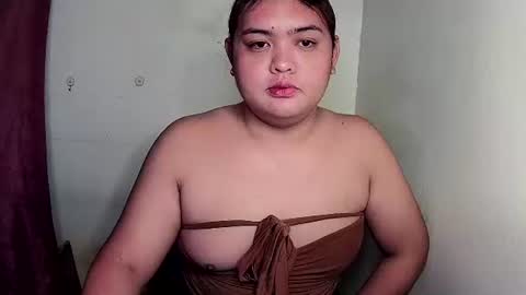 Snapshot of sweet_frex123 chatting on 11/23/25, 11:04 sweet_frex123 online show from 11/23/25, 11:04