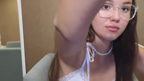 Im Mia.LOVELY PATTERNS 100  120  160  200 my toy buzzes from 2 tip online show from 10/20/25, 03:12