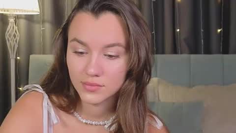 Im Mia.LOVELY PATTERNS 100  120  160  200 my toy buzzes from 2 tip online show from 11/17/25, 06:14