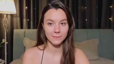 Im Mia.LOVELY PATTERNS 100  120  160  200 my toy buzzes from 2 tip online show from 04/18/26, 08:20