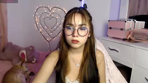Snapshot of sweet_hannaah chatting on 05/04/26, 04:52 Hannah online show from 05/04/26, 04:52
