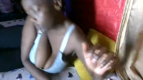 Snapshot of sweet_hennessey chatting on 07/08/26, 04:50 sweet_hennessey online show from 07/08/26, 04:50