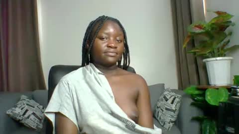 Snapshot of sweet_jenica chatting on 12/14/24, 05:29 ESTHER NEEMA online show from 12/14/24, 05:29