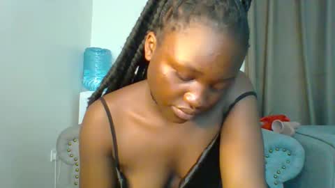 Snapshot of sweet_jenica chatting on 12/28/24, 04:51 ESTHER NEEMA online show from 12/28/24, 04:51