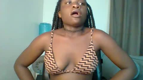 Snapshot of sweet_jenica chatting on 01/02/25, 04:30 ESTHER NEEMA online show from 01/02/25, 04:30